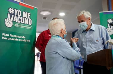 Sebastián Piñera enfatiza en que el plan de vacunación no significa que la pandemia haya terminado