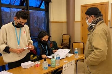 Chilenos en el extranjero dan victoria a Boric en Nueva Zelandia, Australia y Japón mientras que Kast se impuso en Singapur