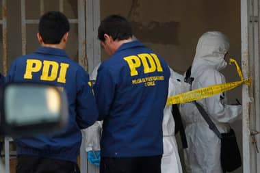 PDI indaga femicidio tras hallazgo del cuerpo de una mujer en automóvil en Malloa