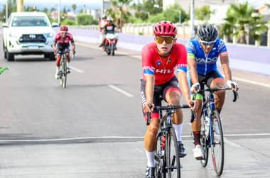 Cristián Arriagada es líder Sub 23 en la Vuelta a Mendoza