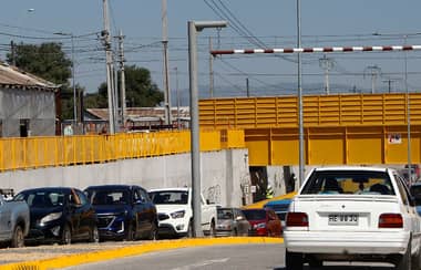 Identifican a hombre hallado fallecido en paso bajo nivel Freire en Curicó