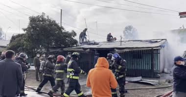 Carabineros confirma dos fallecidos tras incendio en sector Sol de Septiembre en Curicó