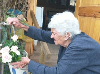 Mujer de 91 años falleció tras incendio en su mediagua en Hualañé