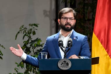 Cadem: Aprobación al Presidente Boric subió al 32% y es la mejor desde noviembre de 2022