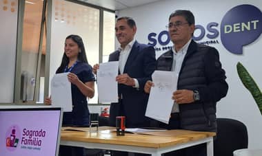 Municipio de Sagrada Familia firmó convenio para que vecinos puedan atenderse en clínica dental de Curicó