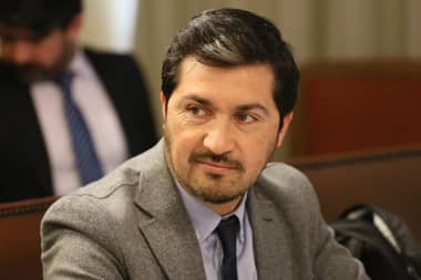 Exalcalde de Curicó catalogó de negligente a la actual administración municipal por pago de millonaria indemnización a trabajador