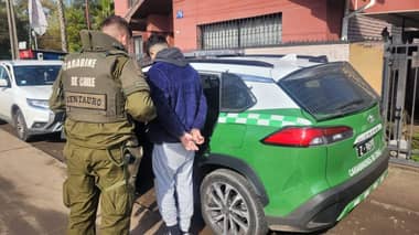Dos detenidos tras millonario robo a cliente bancario frustrado por Carabineros