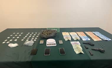Tribunal de Licantén dejó en prisión preventiva a tres personas por tráfico de drogas en la costa