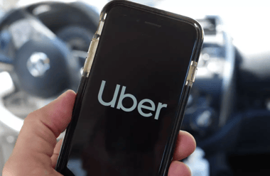 Sujetos se hicieron pasar por pasajeros para asaltar a conductor de Uber en Romeral