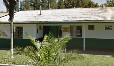Vecinos de Upeo atemorizados por santiaguinos que buscan a joven involucrado en retiro de droga