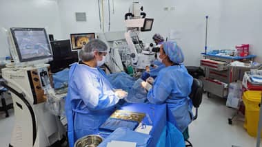 Operativo Hospital de Talca y Capredena mejora la visión a 150 pacientes con cataratas en el Maule