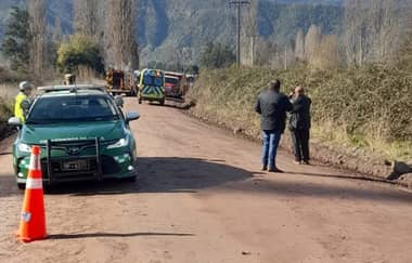 Fatal colisión frontal en Teno cobra la vida de conductor y deja a dos mujeres lesionadas
