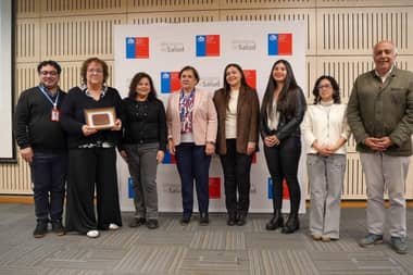 Salud Primaria de Curicó recibió reconocimiento por su labor en la prevención del Cáncer Cervicouterino