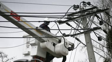 Electrodomésticos inservibles y cuentas millonarias: El drama del bajo voltaje en sectores rurales de Rauco