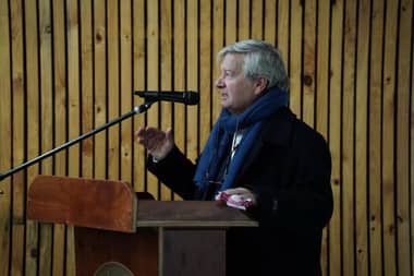 Municipio de Curicó evalúa entrega de vales de parafina para mitigar el impacto económico por el alza de combustibles