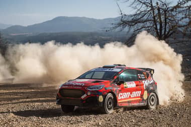 Gerardo Rosselot lidera la infartante primera etapa del Copec RallyMobil 2026 en Curicó