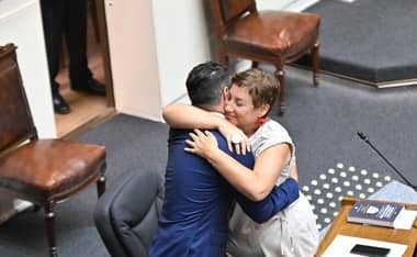 Senadora Beatriz Sánchez asume su cargo valorando el proceso democrático que se vive en Chile