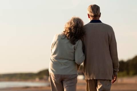 Bono Bodas de Oro: ¿Cómo acceder a los $482 mil para matrimonios con 50 años casados?