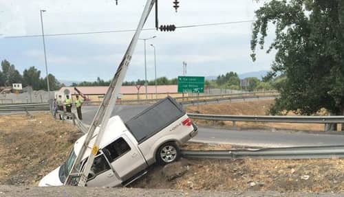 Choque en entrada de Los Niches causó corte de energía en Molina y Curicó