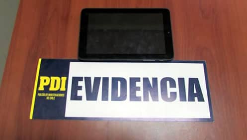 Detectives recuperan tablet robada y descubren marihuana en casa de Molina