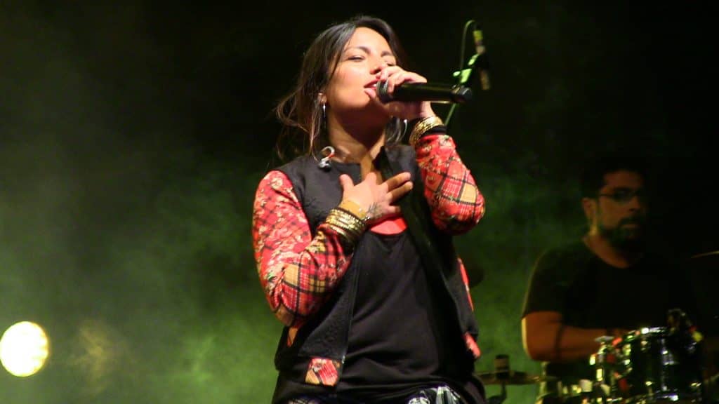 Anita Tijoux criticó a Cecilia Bolocco por su relación con la dictadura