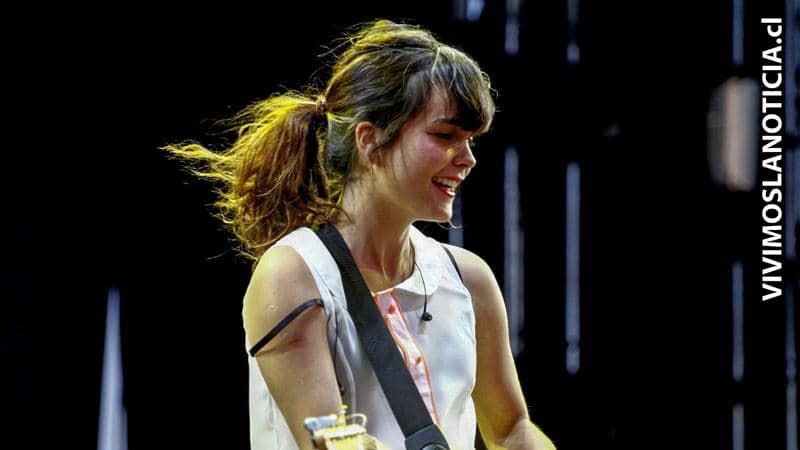 Camila Moreno se presenta en Teatro Provincial de Curicó