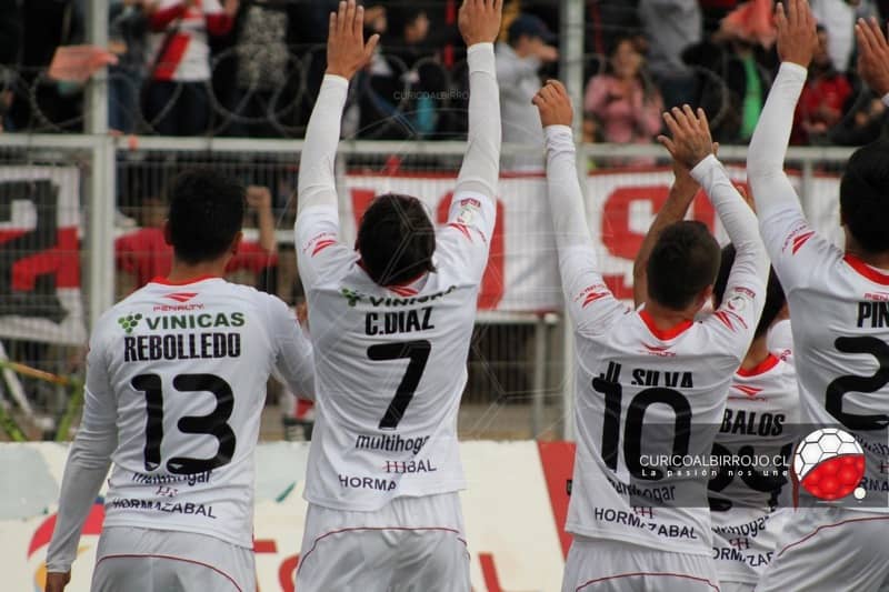 [FOTOS] Curicó Unido venció a San Felipe y está a un paso de la liguilla