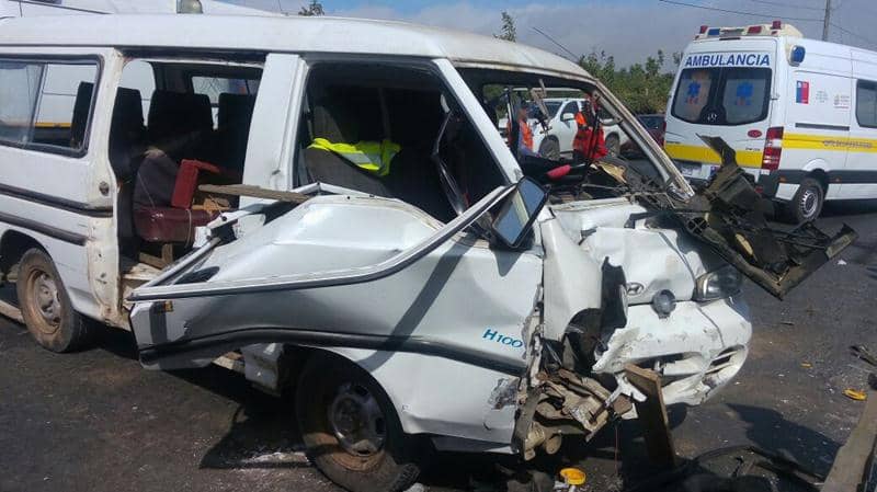 Imprudencia de conductor origina choque frontal en Romeral