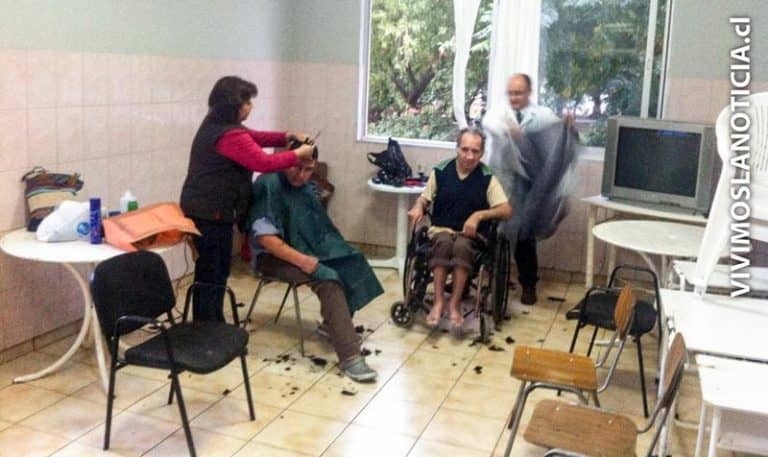 Carabineros llevó operativo cívico a Hogar del Buen Samaritano