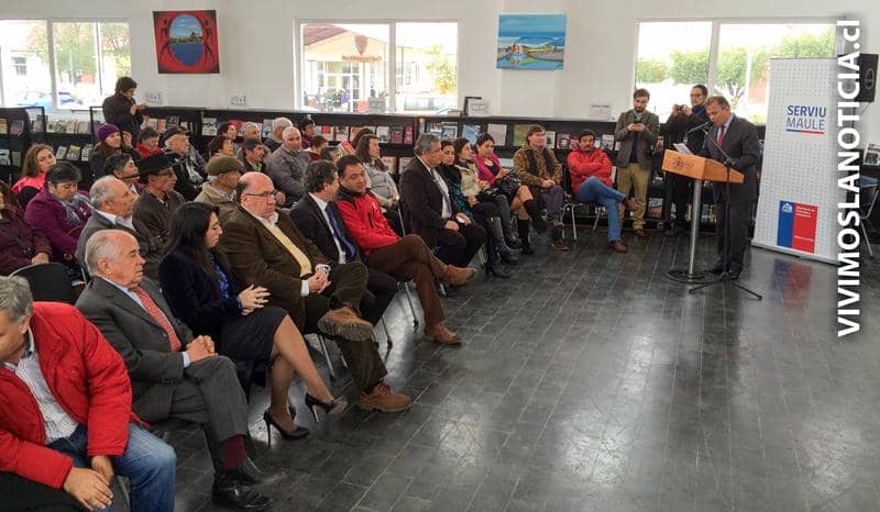 Regularizan tenencia de viviendas a 43 familias de Licantén