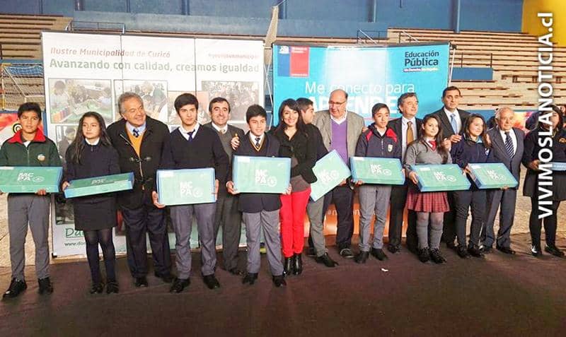 Entregarán 3 mil computadores portátiles a estudiantes curicanos