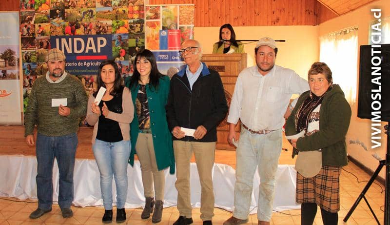 [FOTOS] INDAP entrega incentivos económicos a agricultores de Teno