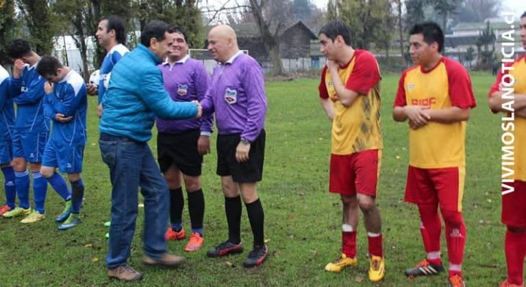 Recintos deportivos reciben apoyo para mantención de sus canchas