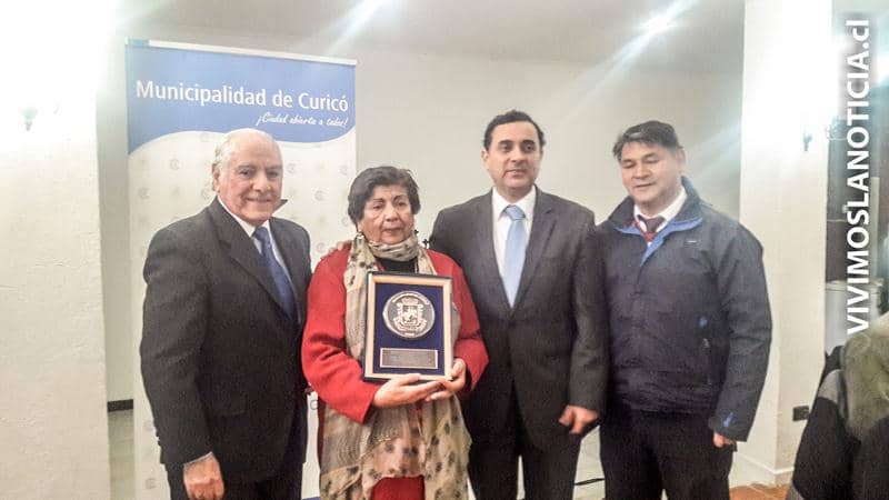 Municipio celebró a los comerciantes curicanos