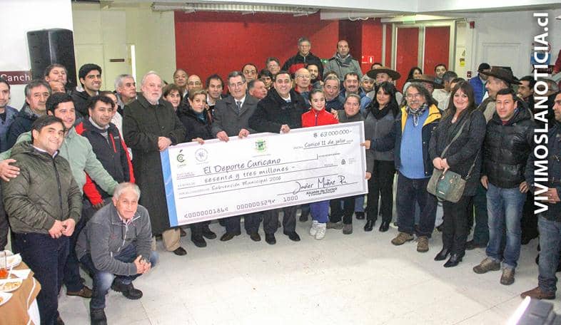 Entregan subvención municipal a organizaciones deportivas