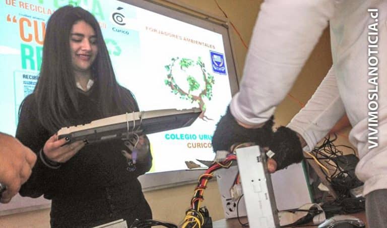 Estudiantes se preparan para 1ra feria de reciclaje electrónico