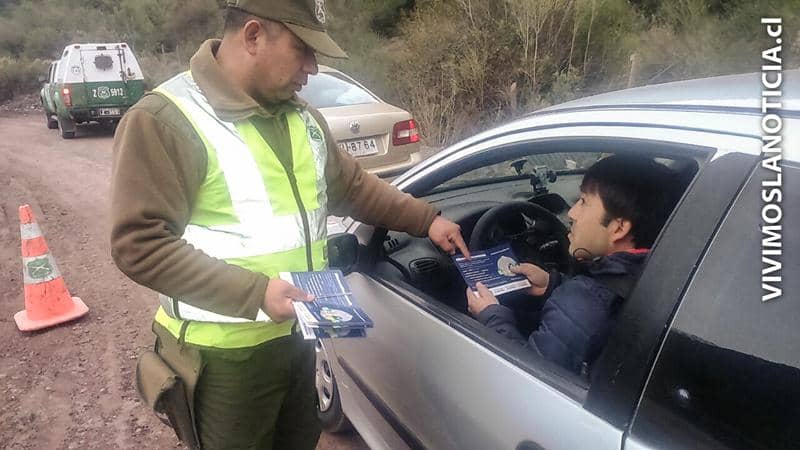 Carabineros entrega recomendaciones preventivas a turistas en Los Queñes