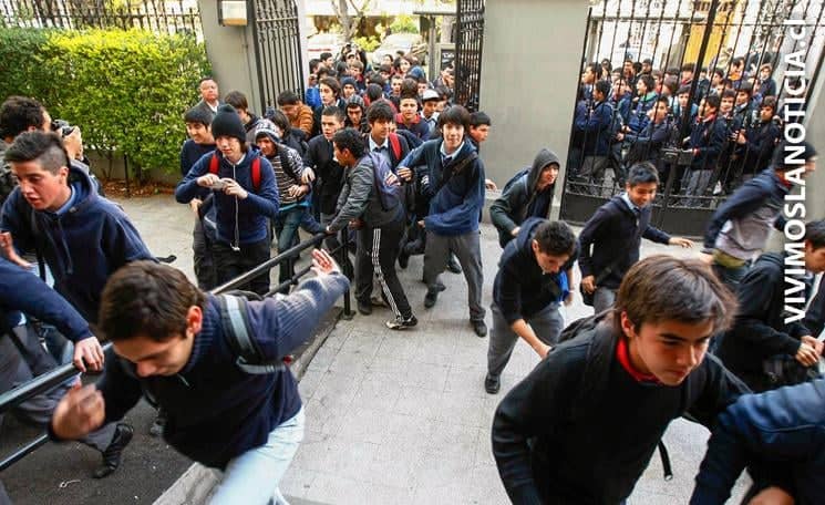 Colegios que estuvieron en toma deberán recuperar clases