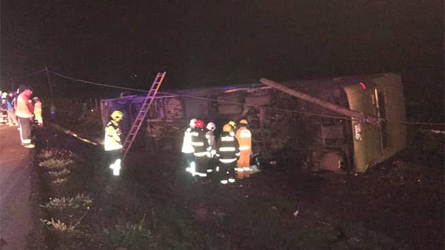 [VIDEO] Al menos cuatro fallecidos por volcamiento de un bus en Ovalle