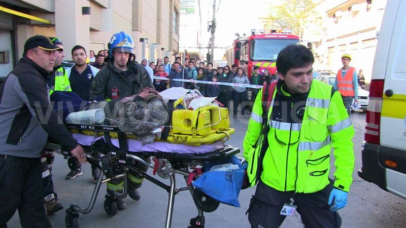 [FOTOS/VIDEO] Identifican a trabajadores lesionados tras caer montacargas