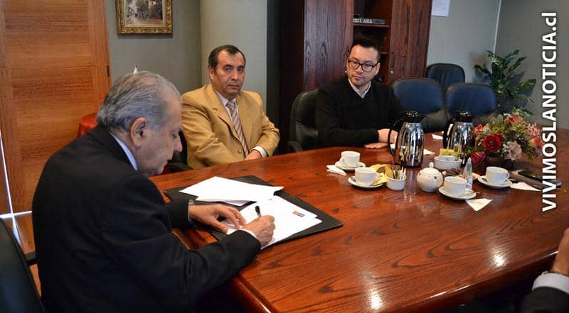 Estudiantes realizarán prácticas en la Compañía Chilena de Fósforos