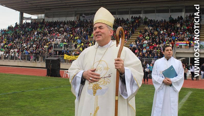 Masivo encuentro diocesano en Curicó