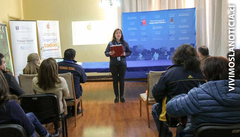 Dirigentes vecinales de Sarmiento participaron en capacitación