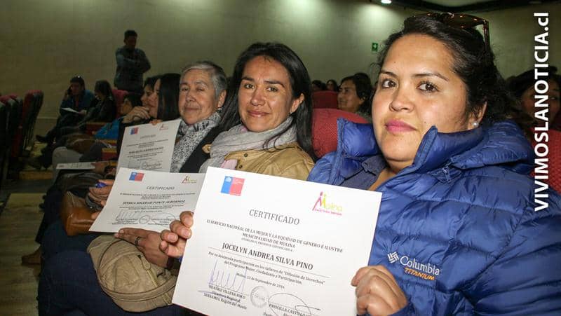 Certifican en Molina a más 200 mujeres en programa del Sernam