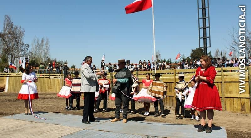 Inauguran medialuna del Club de Huasos El Corazón