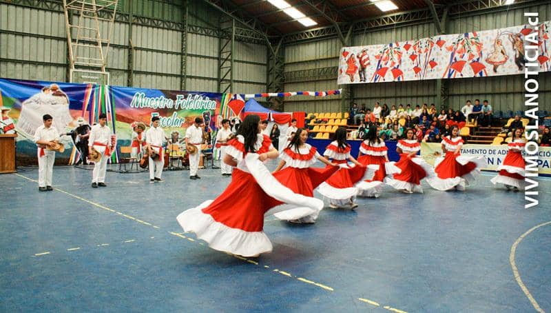 Se realizó muestra folclórica escolar en Rauco