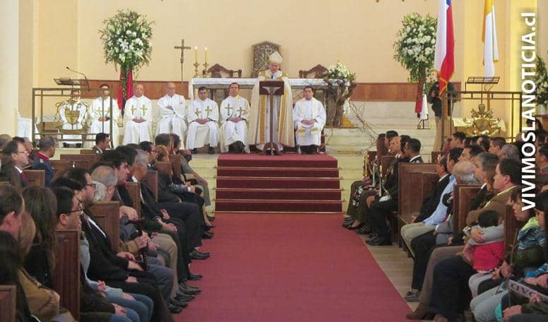 La iglesia pide buscar la felicidad lejos del dinero