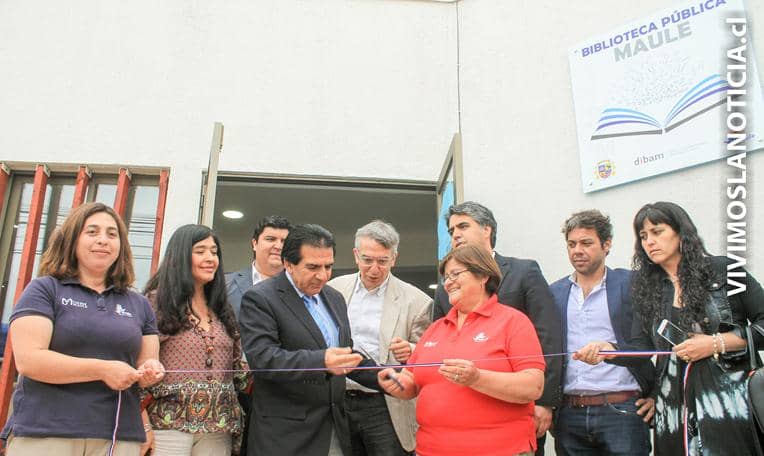 Remodelaron flamante Biblioteca Central de Maule