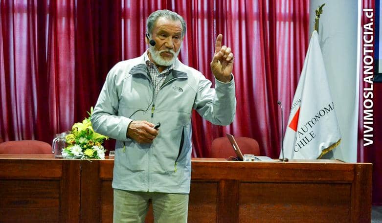 Dictan charla “hacer cumbre, una filosofía de vida”