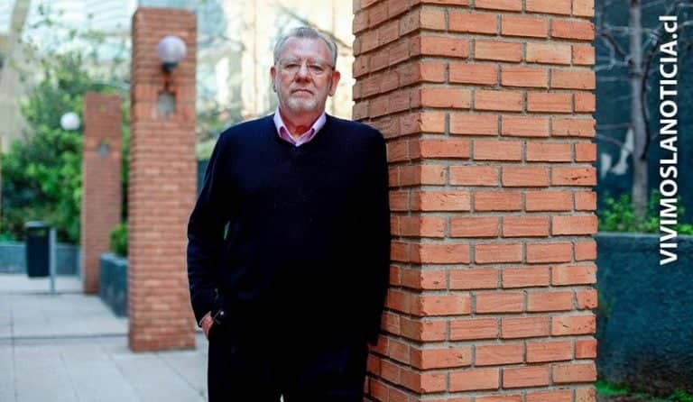 Óscar Hahn presenta su libro “Poesía Fundamental”